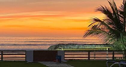 Frontbeach house on the best beach in Ecuador