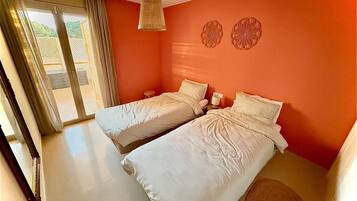 3 chambres, fer et planche Ă repasser, Wi-Fi, draps fournis