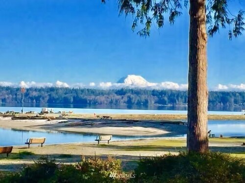 Family & Dog Friendly 2 Bedroom Plus Loft Beach Cabin