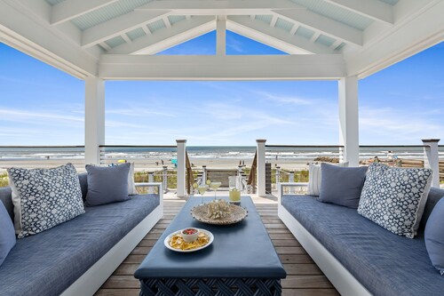 1001 E. Arctic - Out Of The Blue - Unique Outdoor Space- Luxury