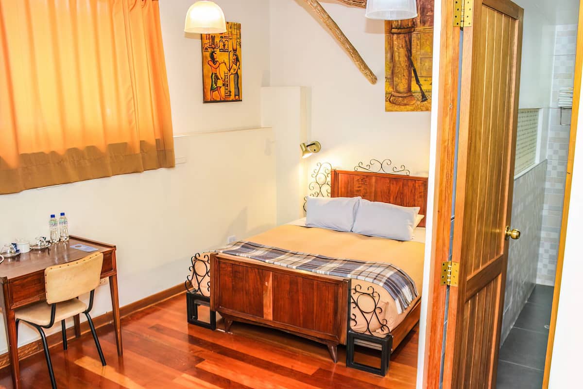 Design-Suite, 2 Schlafzimmer, Blick auf den Innenhof | 1 Schlafzimmer, Bettwäsche aus ägyptischer Baumwolle