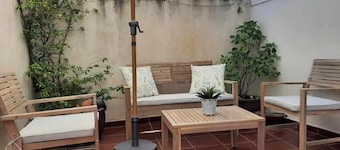 House with patio and fireplace in Piedralaves