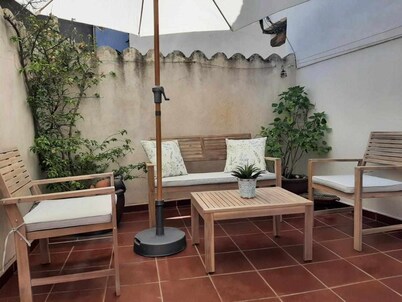 House with patio and fireplace in Piedralaves