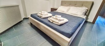 Luxury 2-bed apartment minutes to downtown