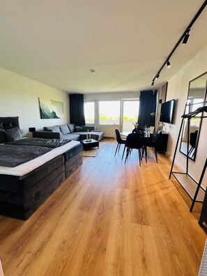 TV - Fewo Haus ,,eckernförde (Schönberg)