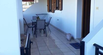 Apartment - Sleeps 5 - Parking - Private Terrace