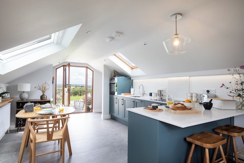 Luxury Hayloft with panoramic Dartmoor views