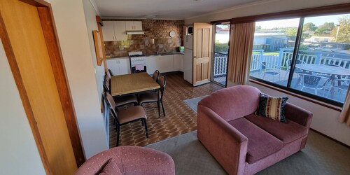 Close to Beach, Harbour Marina, Country Club, Golf Course, Restaurants, Cafes