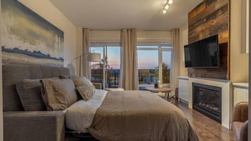 2 slaapkamers, een bureau, een strijkplank/strijkijzer, gratis wifi