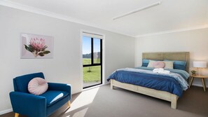 10 bedrooms, iron/ironing board, WiFi, bed sheets - Sutton Forest Retreat - Jimmy's Homestead (Sutton Forest)