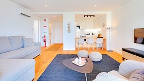 TV - GENEBRA ONE APARTMENT (Vilamoura)