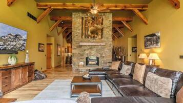 TV, fireplace, offices