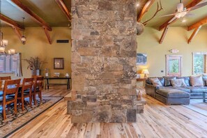 TV, fireplace, offices