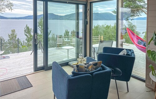 4 bedroom nice home in Stangvik