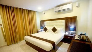 WiFi (free), bed sheets - GOLDEN CROWN HOTEL ALSEEB MUSCAT (Seeb)