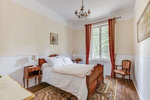 Dobbeltrom – comfort | Sengetøy av topp kvalitet, senger med overmadrass og wi-fi (inkludert)