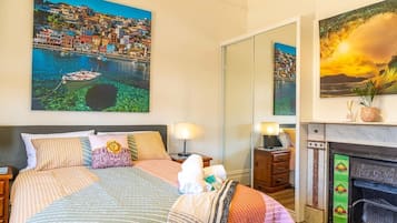 2 Schlafzimmer, Schreibtisch, Bügeleisen/Bügelbrett, kostenloses WLAN
