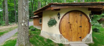 The Hobbit House - Romance Straight From The Shire