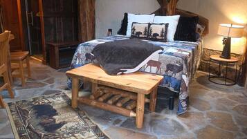 Iron/ironing board, internet, bed sheets