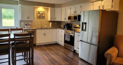 Fully renovated apartment in the heart of the Finger Lakes