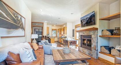 SUNSHINE AT THE TERRACES - SKI IN/OUT, in MV Meadows, Longer Stay Discounts!