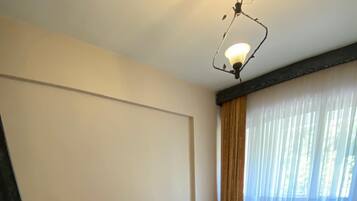 Familie appartement, balkon, uitzicht op tuin | Verduisterende gordijnen, geluiddichte muren