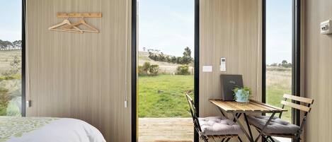 1 habitación, wifi y ropa de cama
