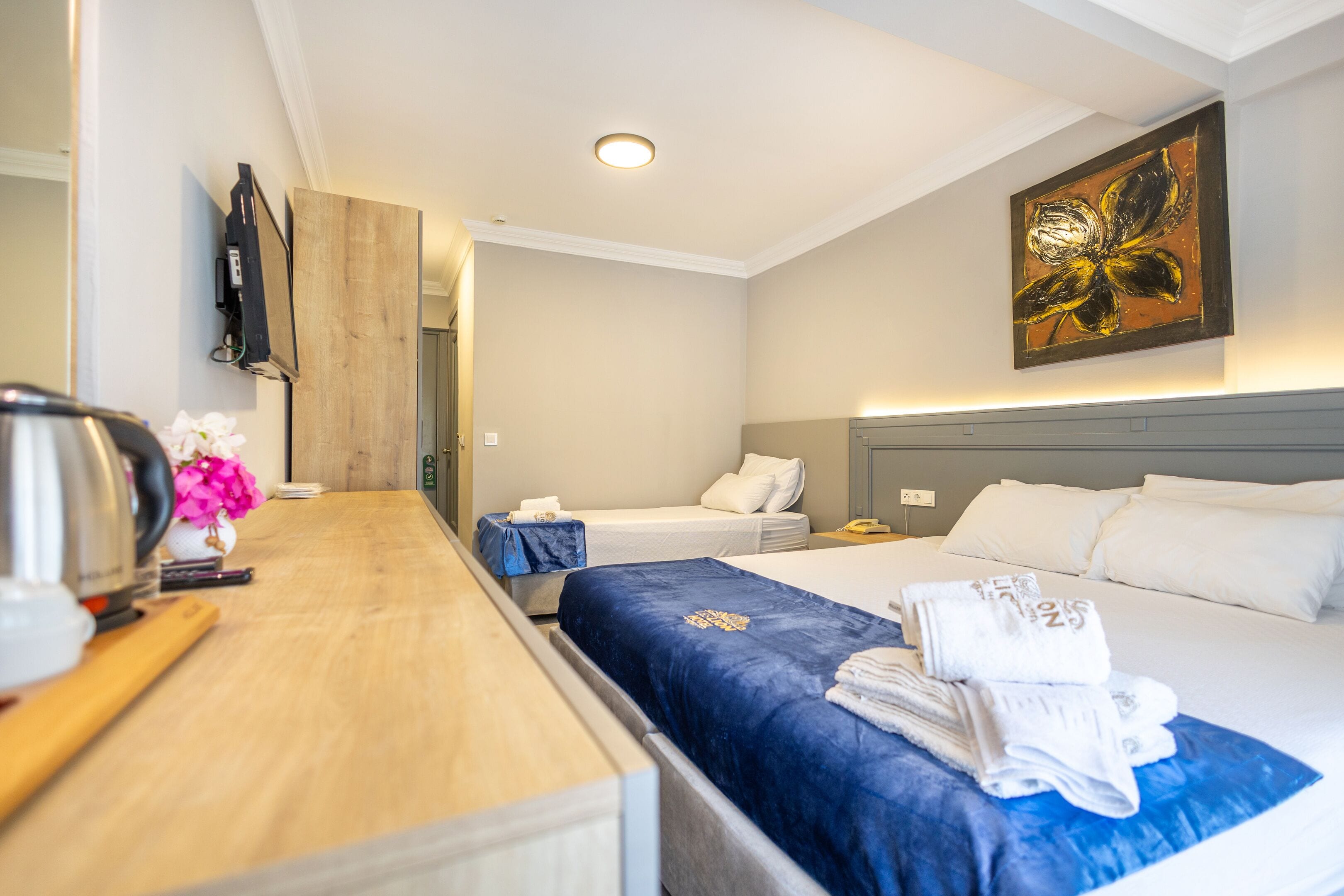 Standard Triple Room, Balcony | Egyptian cotton sheets, premium bedding, minibar, in-room safe