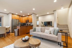 Televisión, chimenea, Netflix y servicios de streaming 