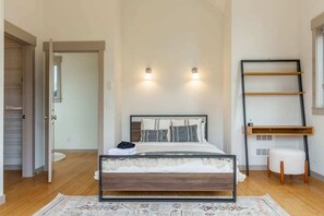 3 habitaciones, tabla de planchar con plancha y wifi gratis 