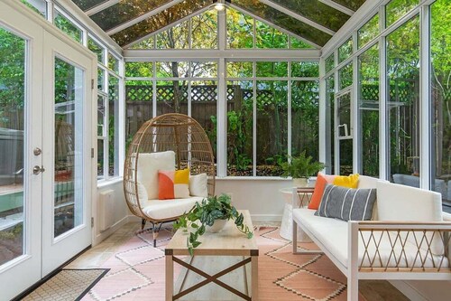 Perch - City Oasis: Spacious, Cozy Home w/ Parking & Sunroom