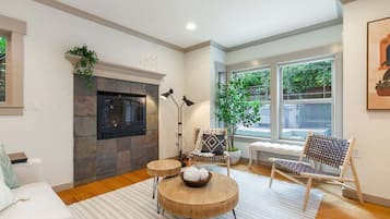 Televisión, chimenea, Netflix y servicios de streaming