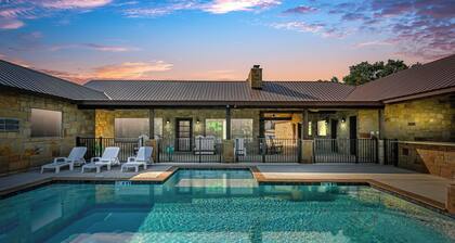 Prickly Pear, Pool, Golf Course Home, @ Frio River Vacation Rentals