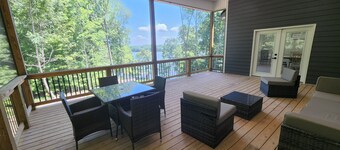 Lakehouse on Lake Barkley