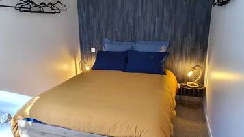 4 chambres, fer et planche Ă  repasser, Wi-Fi gratuit, draps fournis