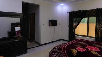 Standard Double Room | Free WiFi