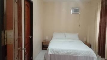 House | 5 bedrooms, iron/ironing board, free WiFi, bed sheets