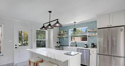 Private Home near 5th Ave, Downtown, & Close to the Beach