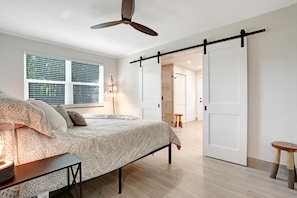3 chambres, bureau, Wi-Fi, draps fournis