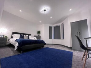 Departamento, 2 camas Queen size | 2 habitaciones, tabla de planchar con plancha y wifi gratis 