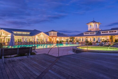 Luxury 6BR Peninsula Estate - 5,000 Sqft, 6.5 Baths, EV Charger, Linen
