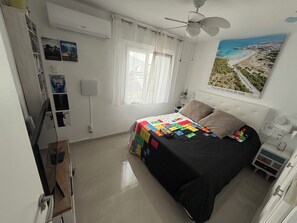 3 chambres, fer et planche à repasser, lit parapluie, Wi-Fi gratuit