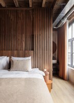 Ropa de cama de alta calidad y minibar 