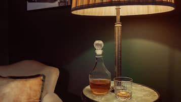 Superior Double Room | Premium bedding, minibar, in-room safe, blackout drapes