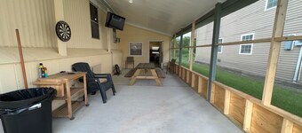 New Boat Slip! 3-Bedroom Camp IN Falgout Canal Marina, Theriot LA