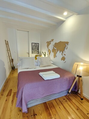 1 bedroom, free WiFi, bed sheets