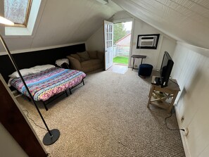 1 bedroom, WiFi, bed sheets - Cozy-Cute-Very Safe one bedroom ￼Treetop apt in East Nashville (Nashville)