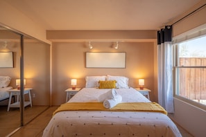 2 dormitorios, tabla de planchar con plancha, wifi gratis y ropa de cama