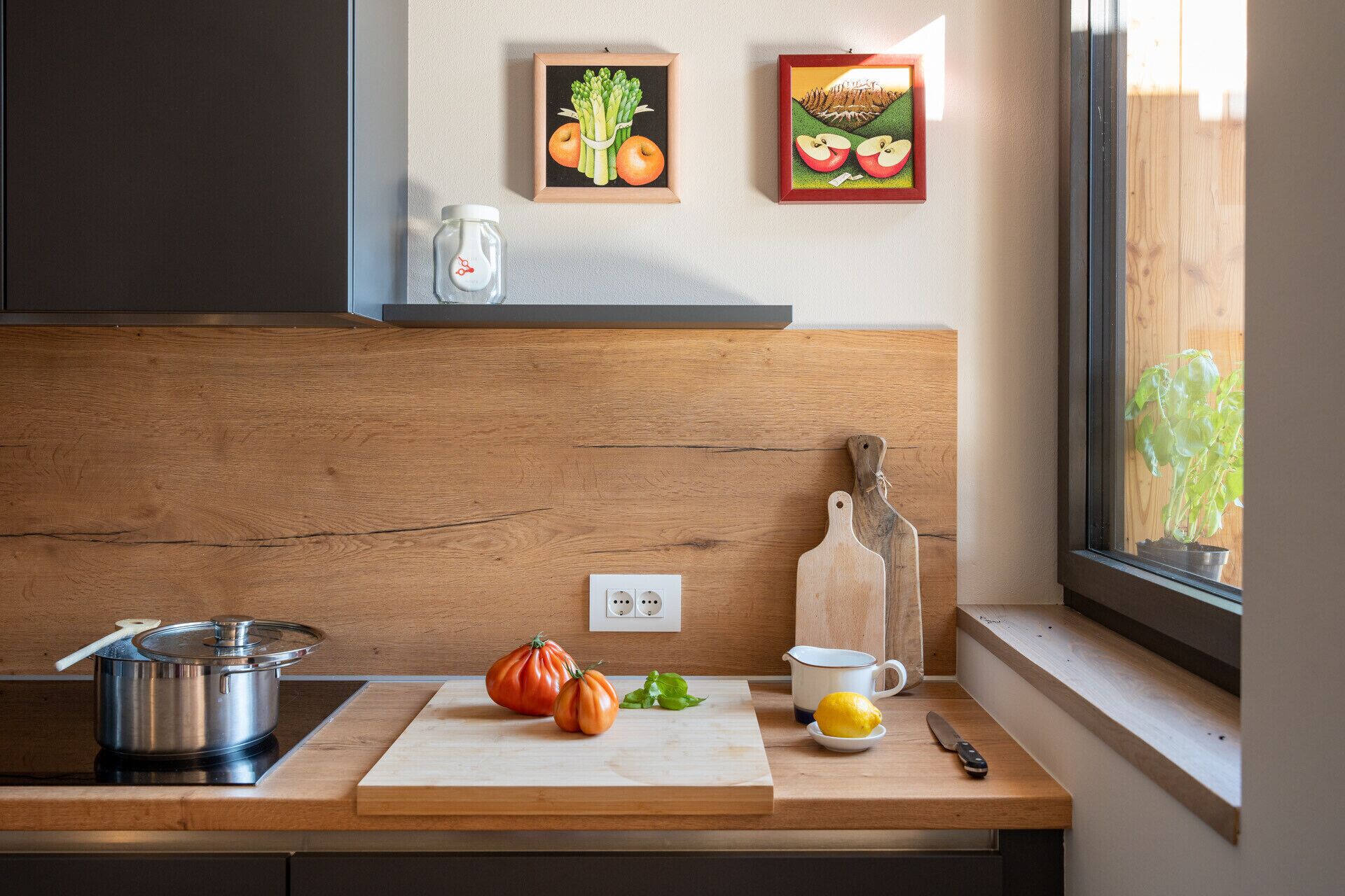 Kühlschrank, Ofen, Herdplatte, Geschirrspüler
