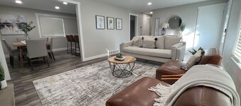 5BR Family Home • Sleeps 11 • Game Room • Near Ski Resorts & Downtown SLC